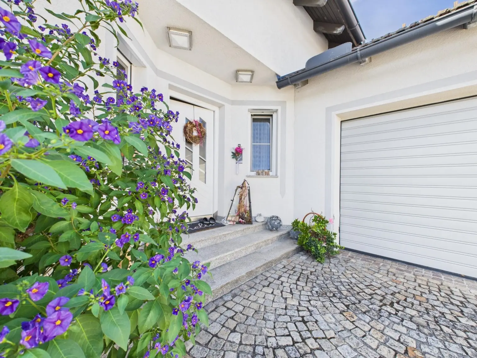 NIEDERNEUKIRCHEN: Sehr gepflegtes und perfekt aufgeteiltes EINFAMILIENHAUS mit ca.151 m² Wohnfläche, Grundstück ca. 796 m²