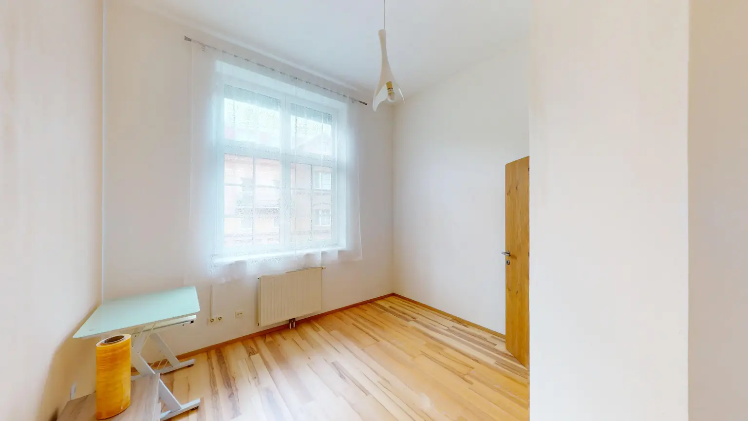 Sehr helle Maisonette-Wohnung mit Terrasse & Garten in zentraler Lage von Korneuburg – Wohnen im generalsanierten Backsteinbau