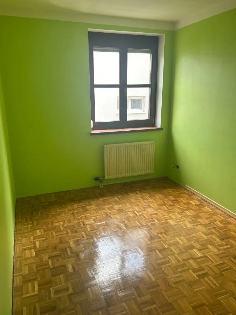 Wohnung-sanierungsbedürftig