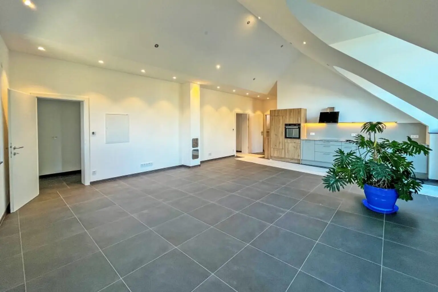 Wohnzimmer_AR_ Richtung Küche