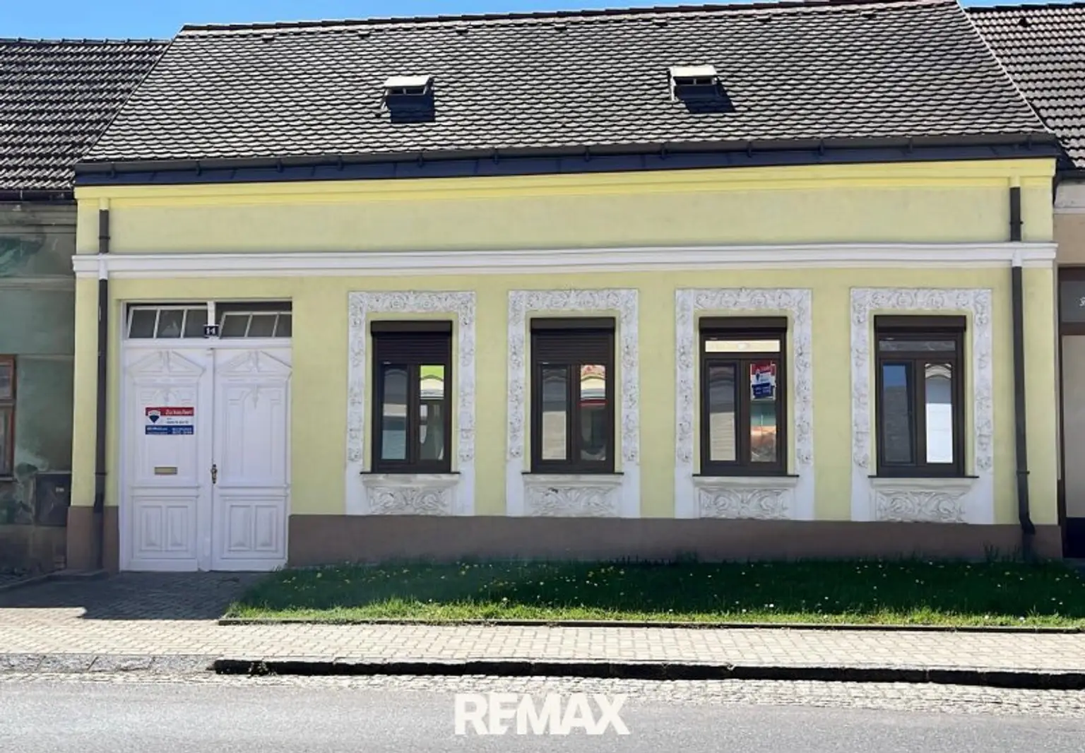 Straßenansicht