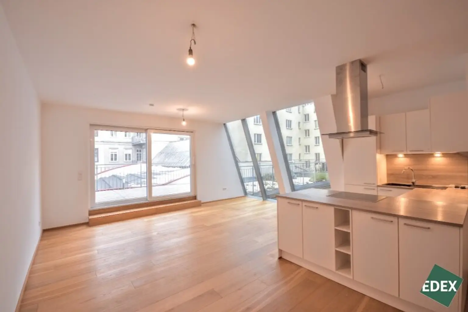 Klimatisierte 3-Zimmer-Maisonette mit Terrasse