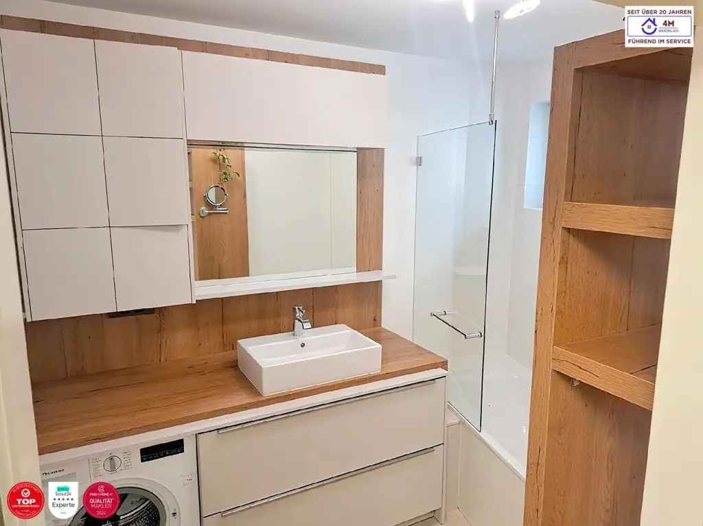 Modernes Wohnen mit Charakter – Designküche, Garage, Loggia & Licht in Vollendung