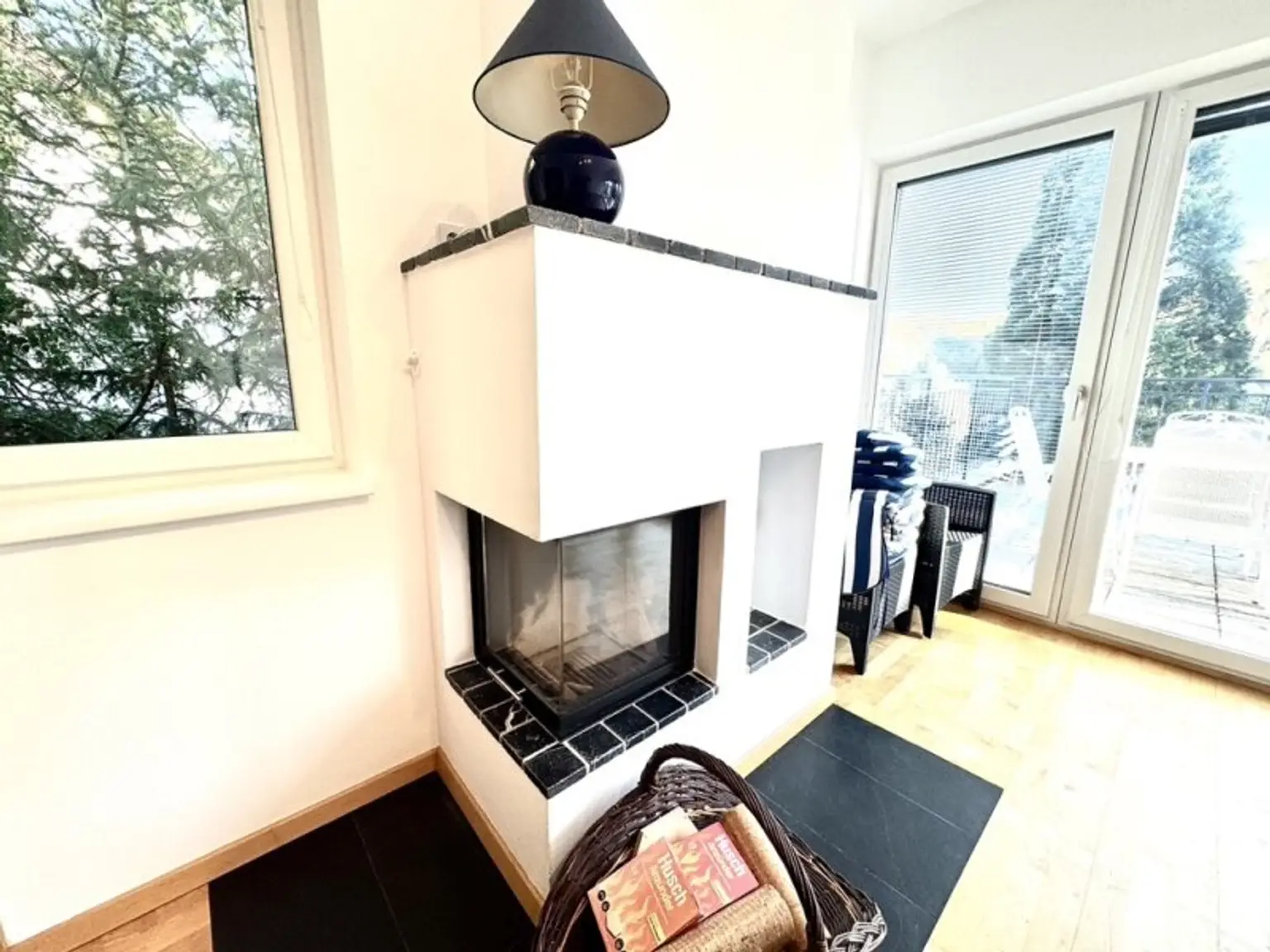 Beletage in Waldrandlage, große Terrasse, Gartennutzung, Carport, energieeffizient, Grünblick