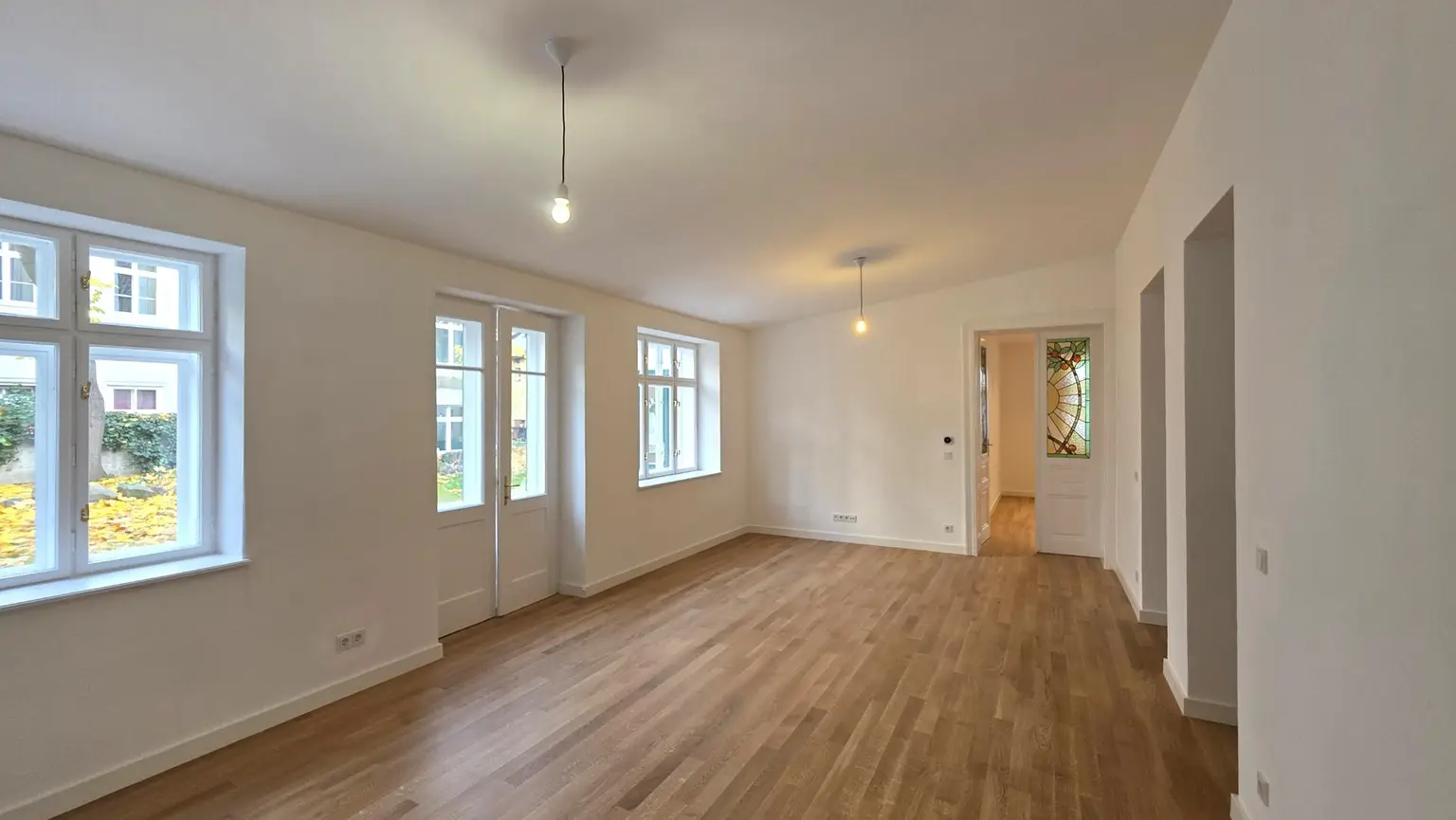 Atelier // Büro // Garten // Terrasse // Traumlage: Gumpendorfer Straße!!