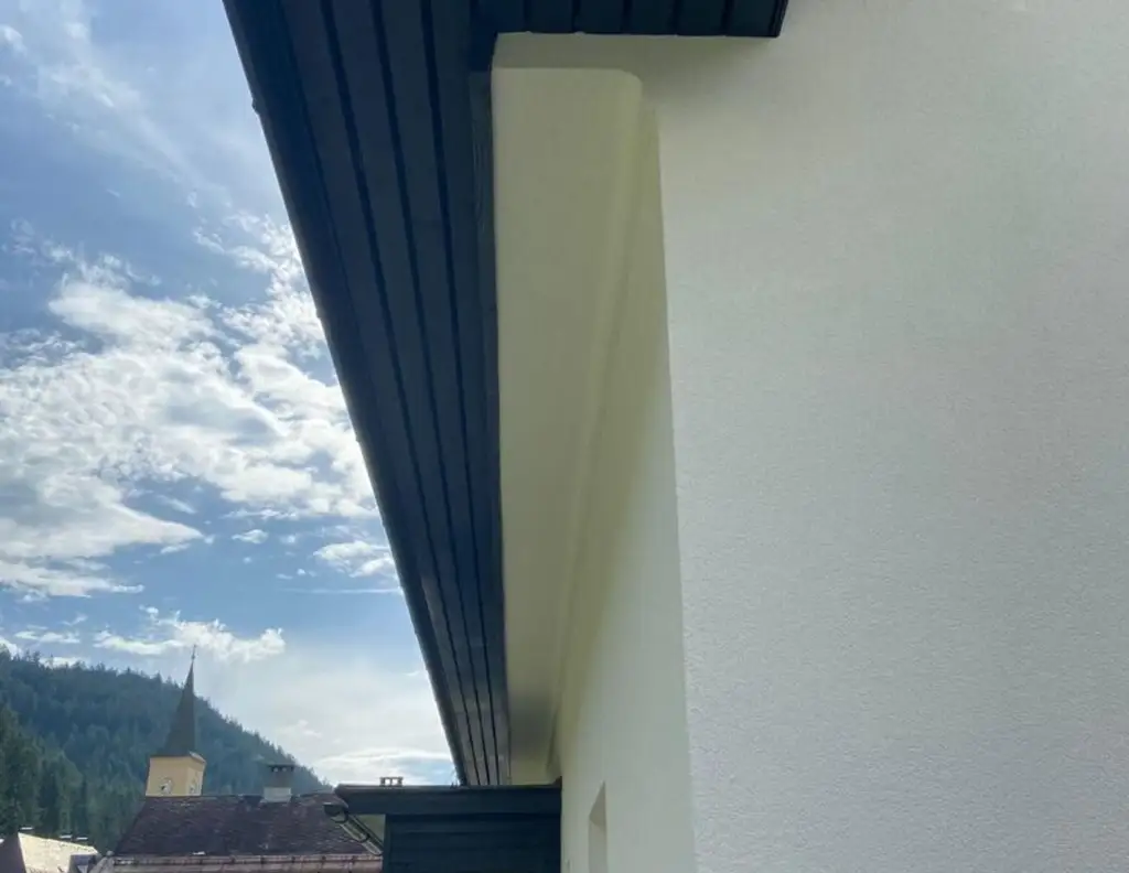 Perfekte Kapitalanlage: Mehrfamilienhaus mit Garten, Garagen und Top-Mieterträgen über 6% Rendite!