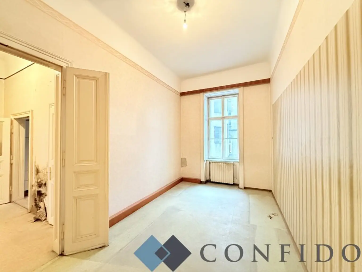Sanierungsbedürftige 3 Zimmer Altbauwohnung mit Potenzial in der Clusiusgasse!