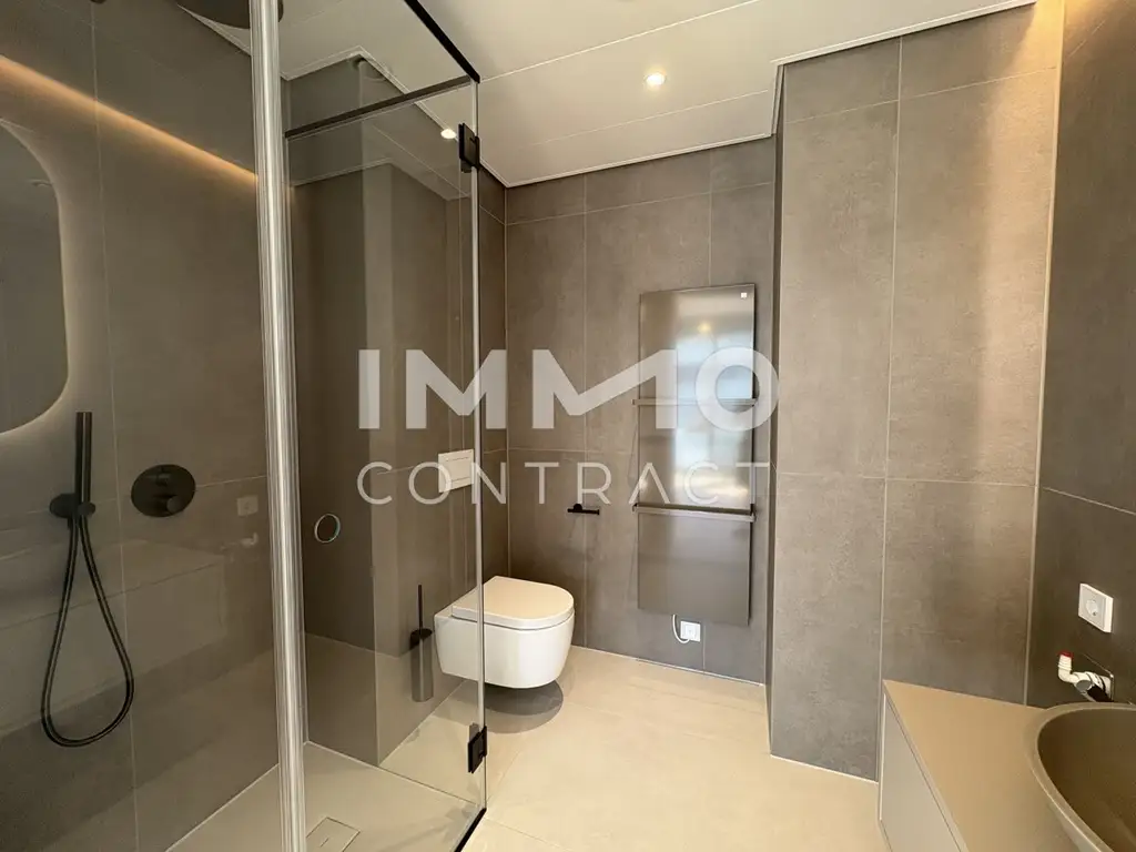 DANUBEFLATS: Entzückendes Studio mit sonnigem Balkon (Gym, Pool, Spa, Lounges im Turm) - NEW