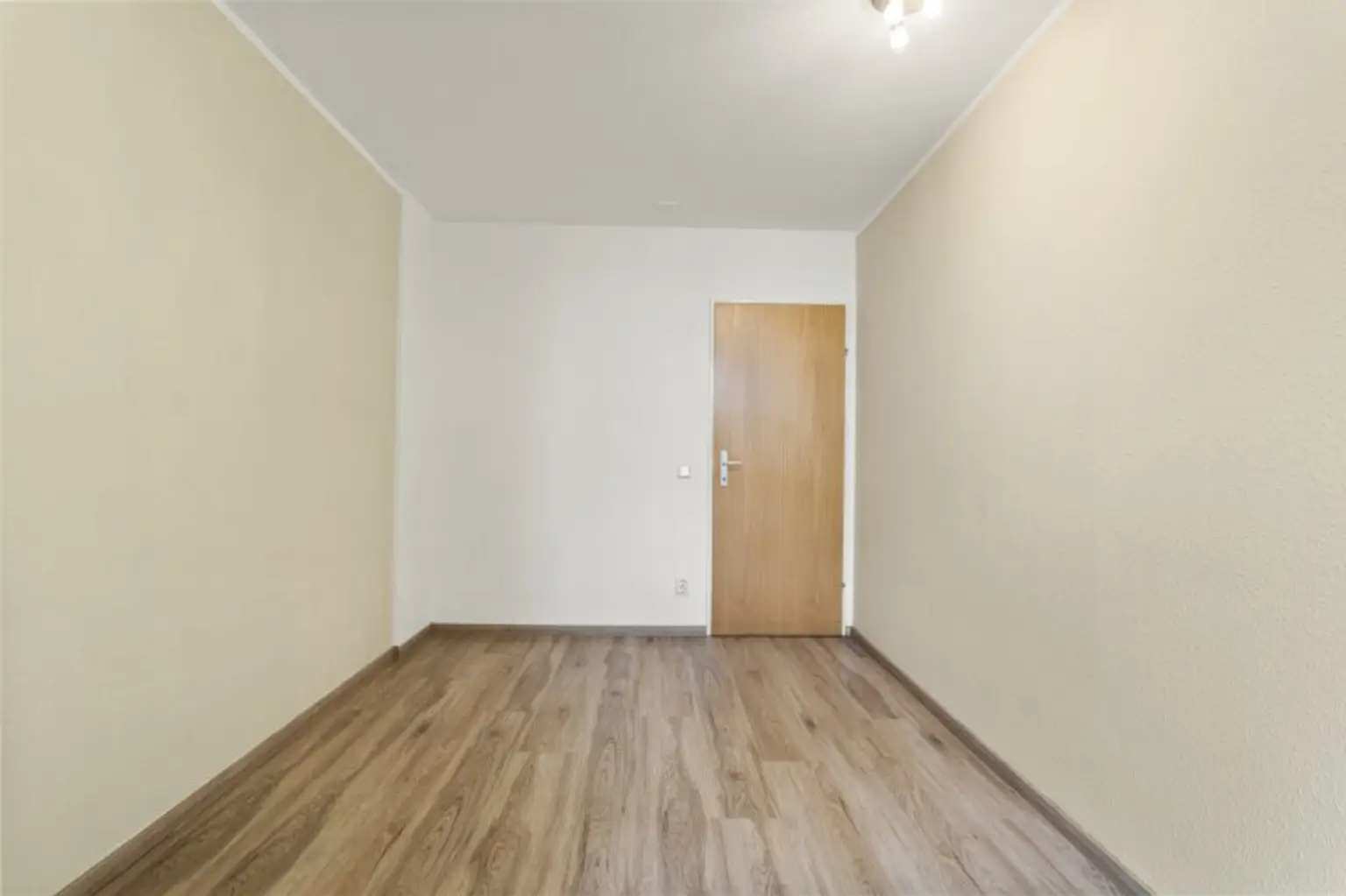 Schöne große Wohnung in ruhiger Lage mit Nähe zum Bodensee