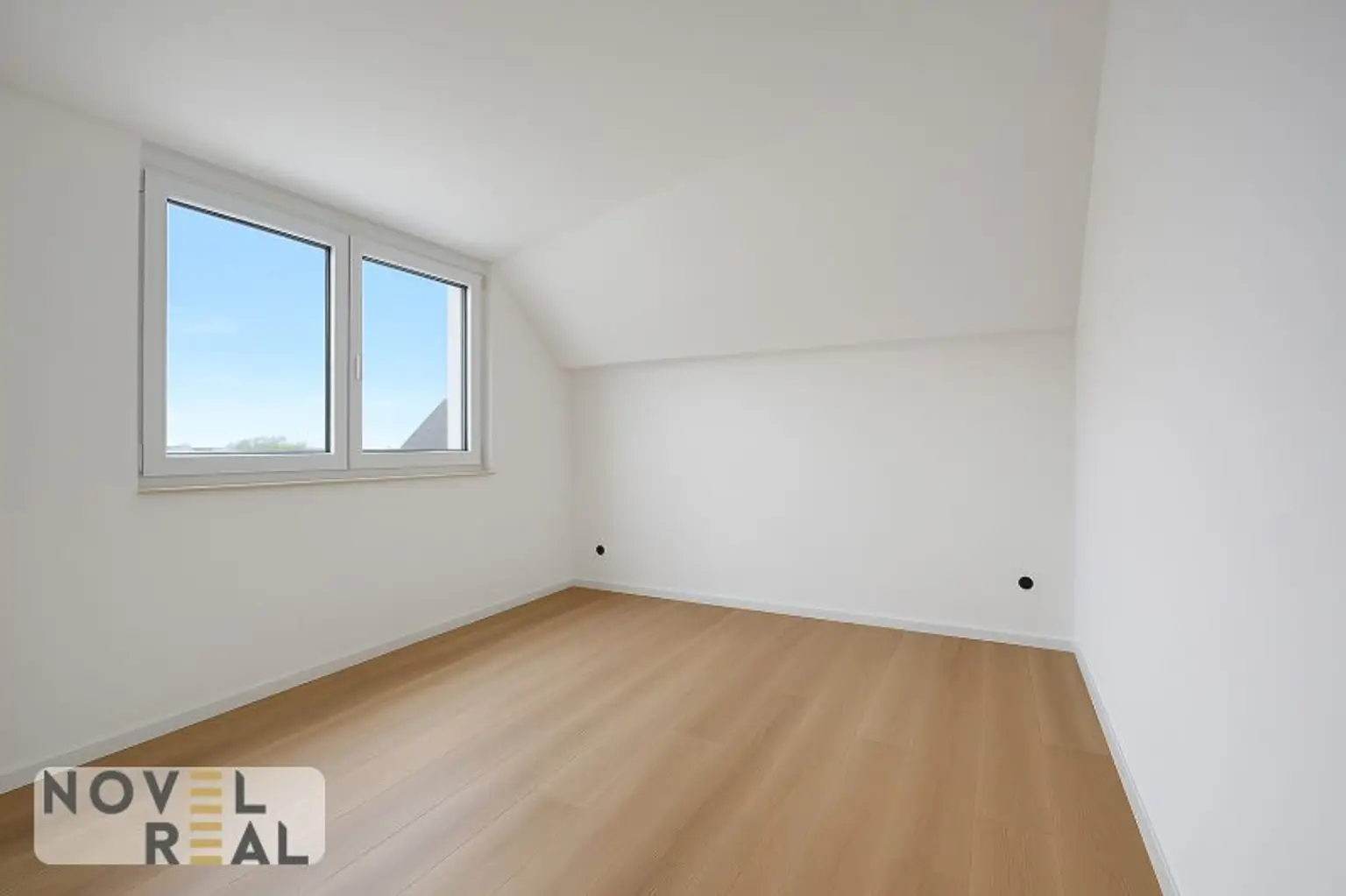 Exklusive Dachgeschoss-Wohnung mit großzügiger Terrasse