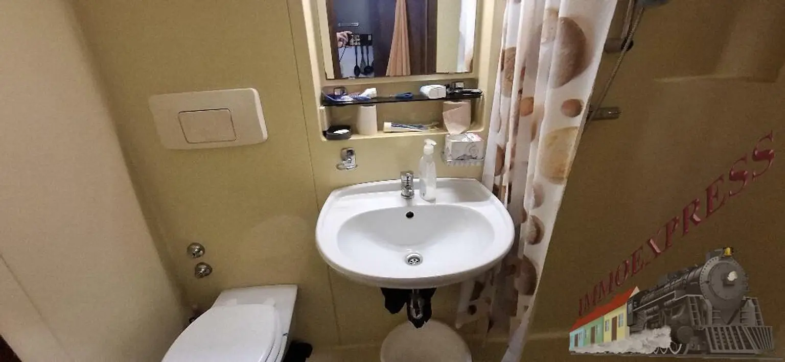 20251118_094902_resized