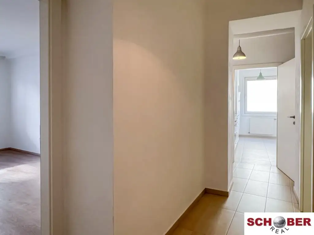 *U4-Friedensbrücke*  2 getrennt begehbare Zimmer