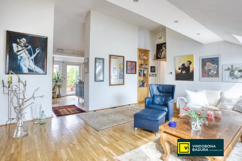 Rooftop Vibes für Zwei | Charmantes Dachjuwel mit Terrasse bei der Volksoper