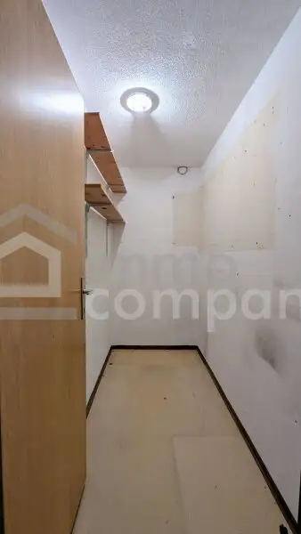 Großzügige 3-Zimmer-Wohnung mit Loggia in zentraler Lage – inkl. Küche und Gemeinschaftsgarten!