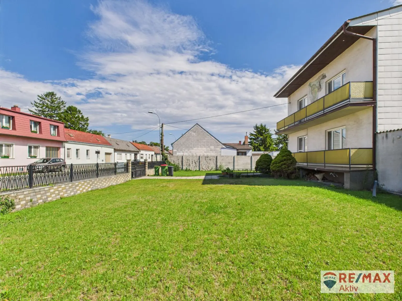 Viel Platz für Ihre Wohnträume: Großes Einfamilienhaus auf 829 m² Grund
