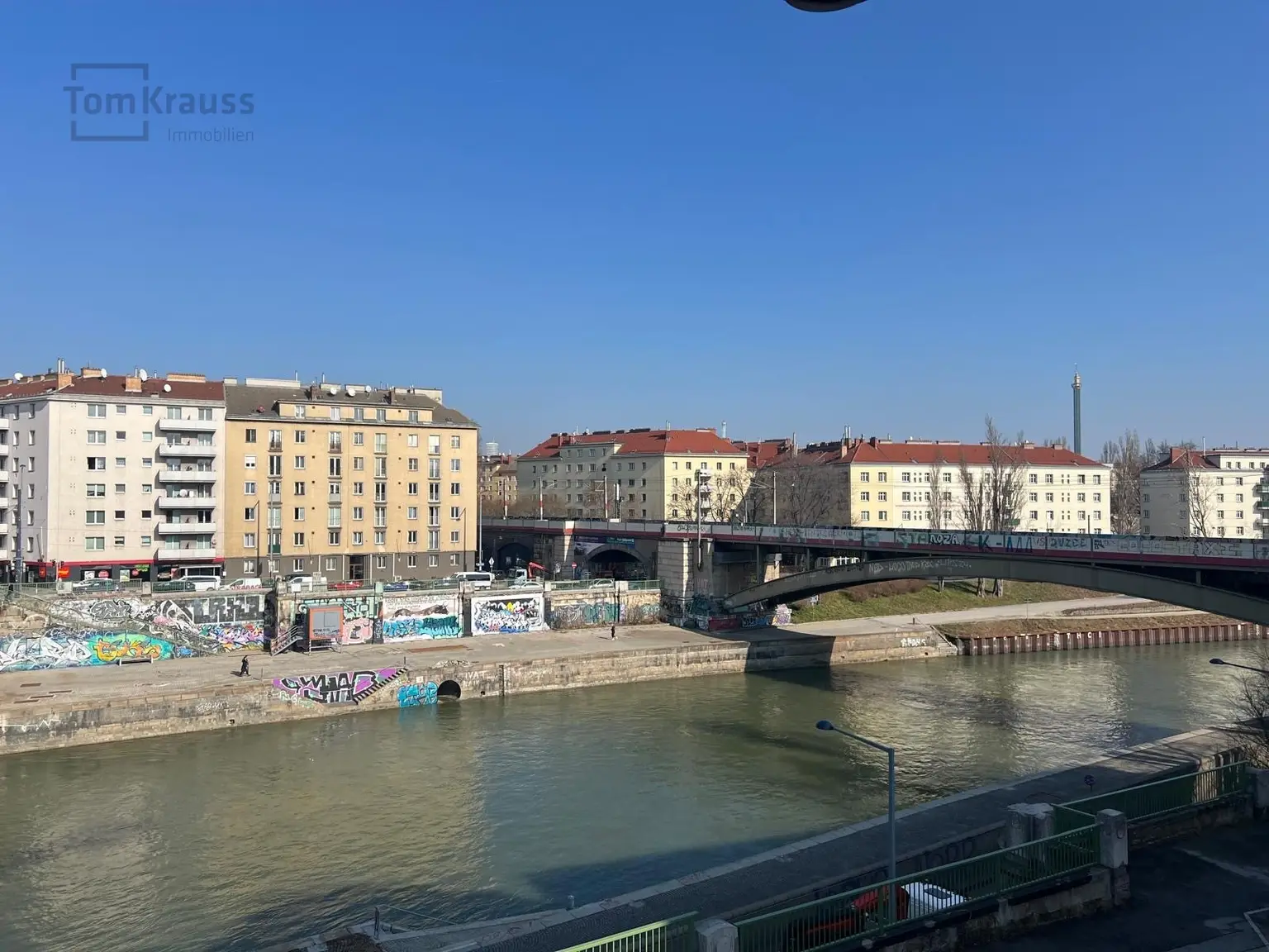 3-ZIMMER BALKONWOHNUNG MIT WASSERBLICK