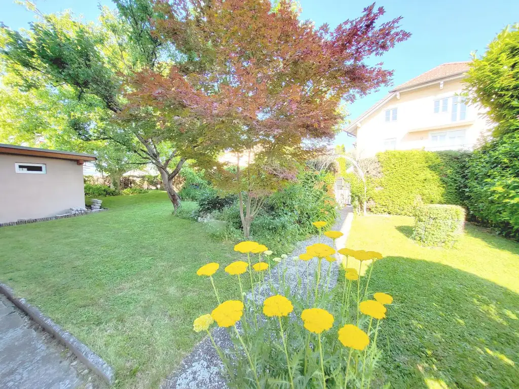 Gartenparadies mit Wohnraum für zwei Generationen