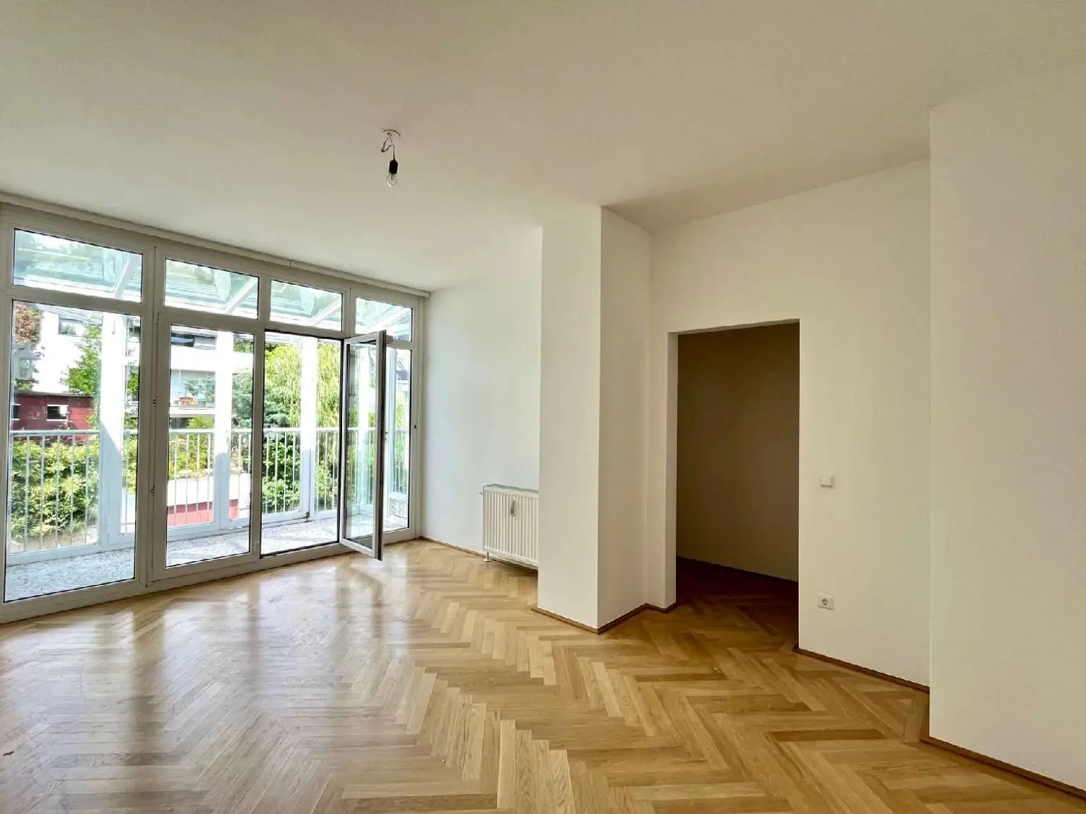 4 Zimmer Dachgeschoß mit Loggia und Grünblick