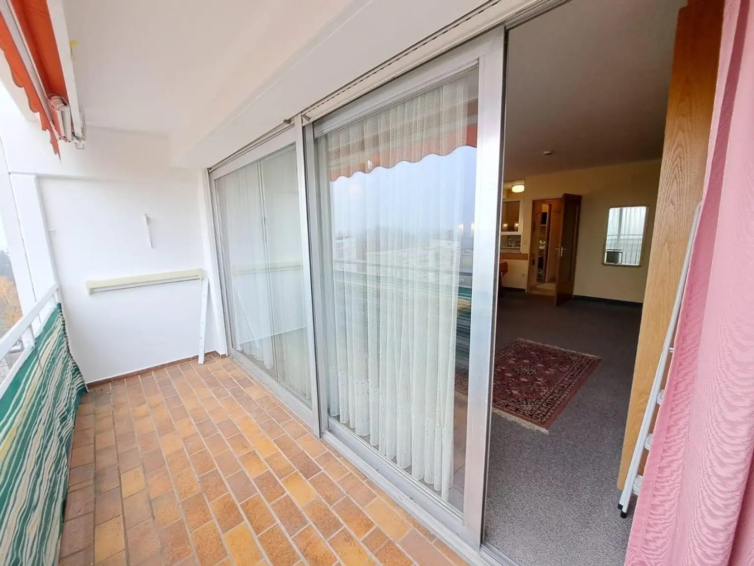 großzgüges Appartement mit phantastischem Ausblick