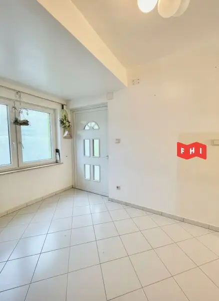 Erweiterbares 4 Zimmer Einfamilienhaus mit Garage, Pool & Gartenhaus