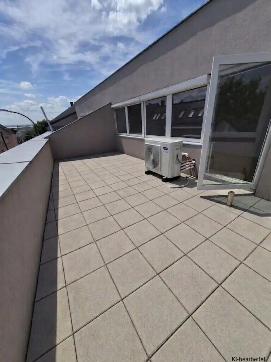 Attraktive lichtdurchflutete ca. 68,40 m² Wohnung mit 24,70 m² südostseitiger Terrasse