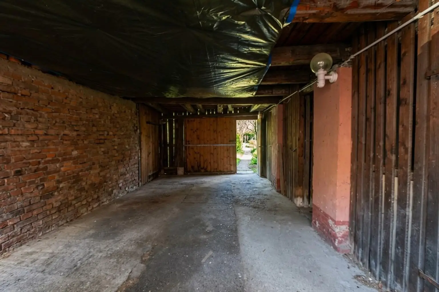 Abstellplatz im Haus Nr. 65a