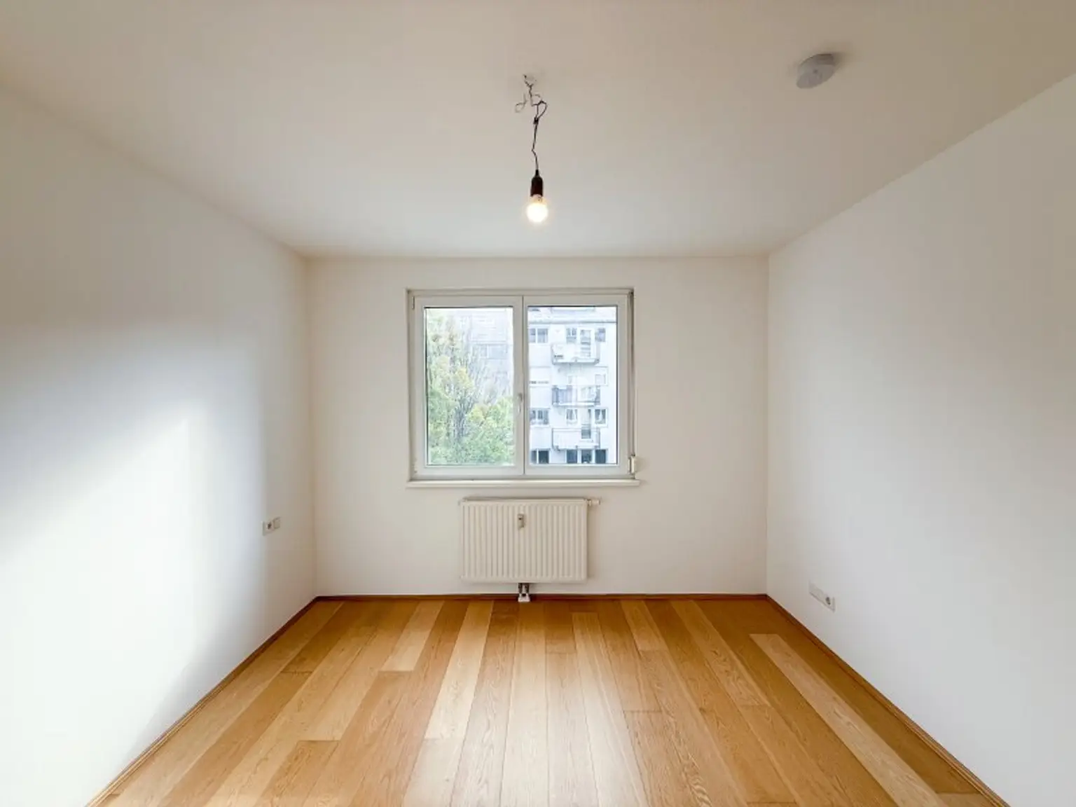 Attraktive 2-Zimmer Wohnung mit Loggia im 16.Bezirk - zu verkaufen!