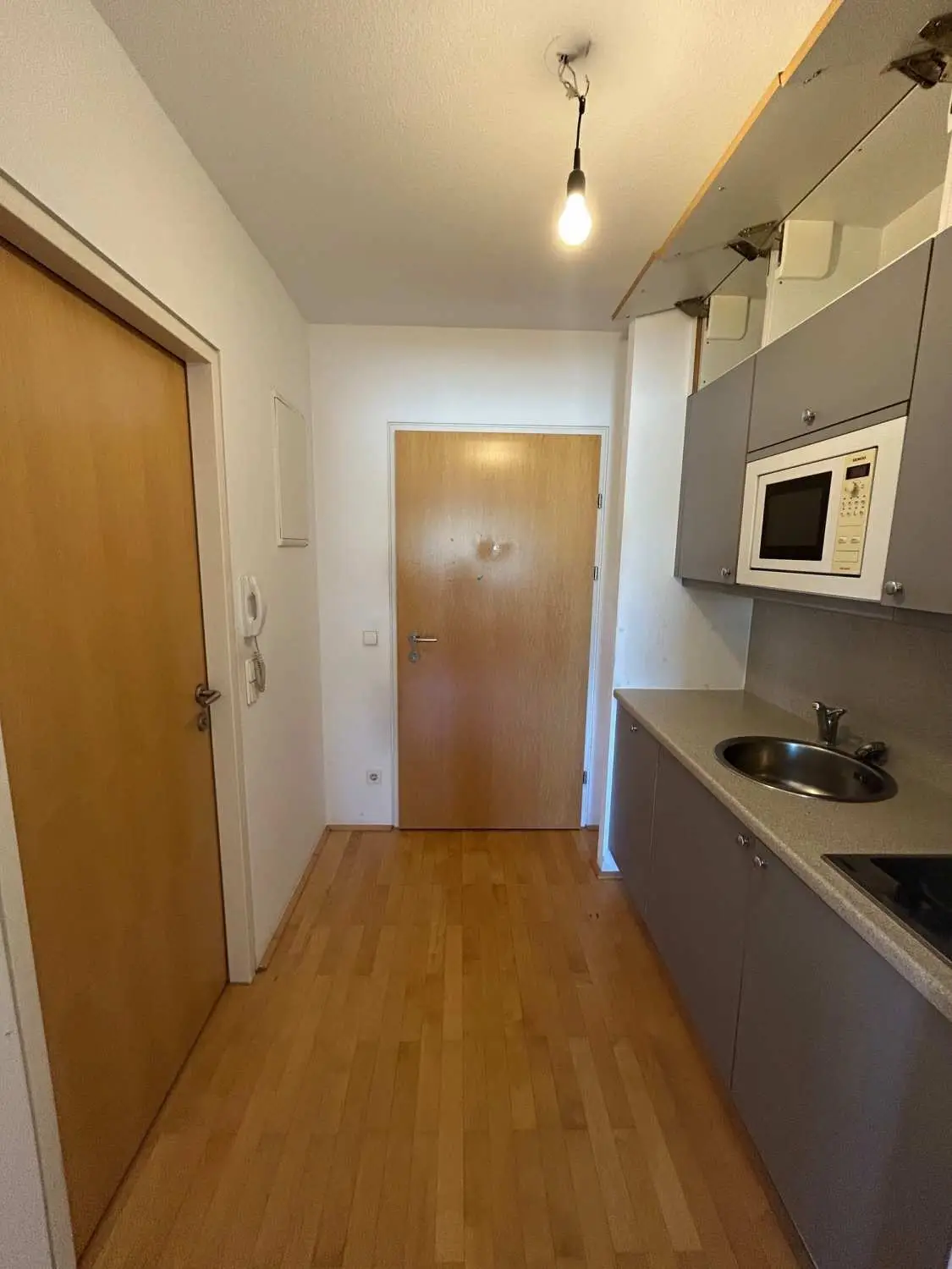 Charmante 1-Zimmer-Dachgeschosswohnung im 13. Bezirk!