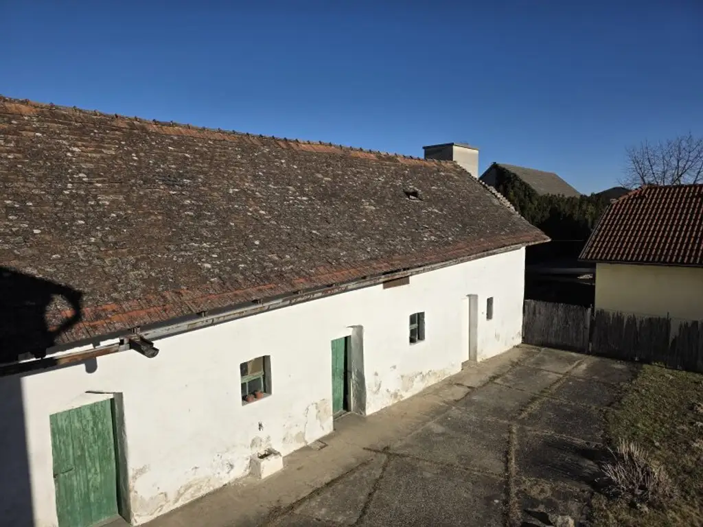 „NUR 25 MINUTEN von WIEN!“ EIN- ODER ZWEIFAMILIENHAUS – schönes ECKGRUNDSTÜCK