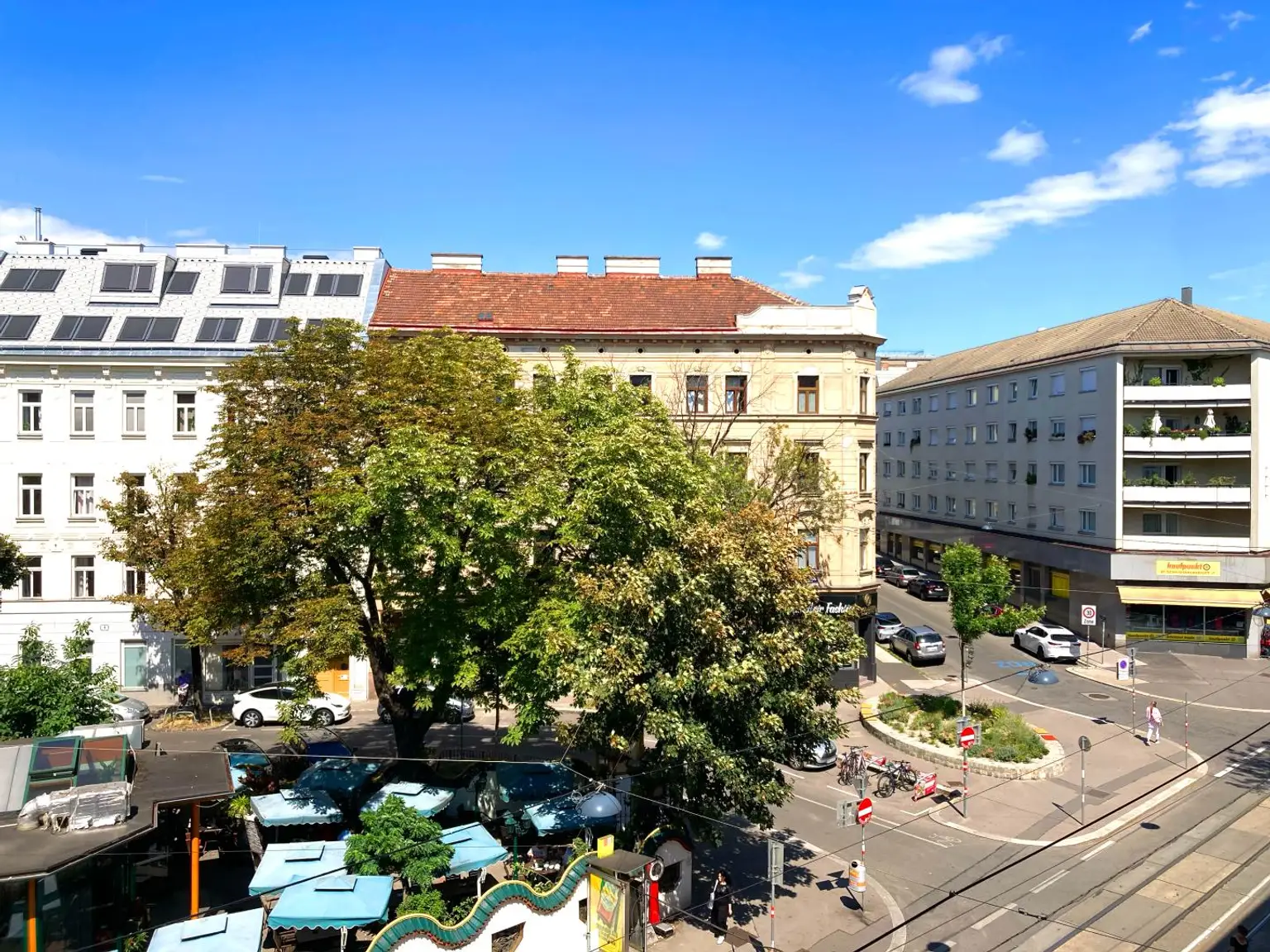 Perfekt geschnitten: Frisch sanierte 3-Zimmerwohnung in bester Lage in 1150 Wien