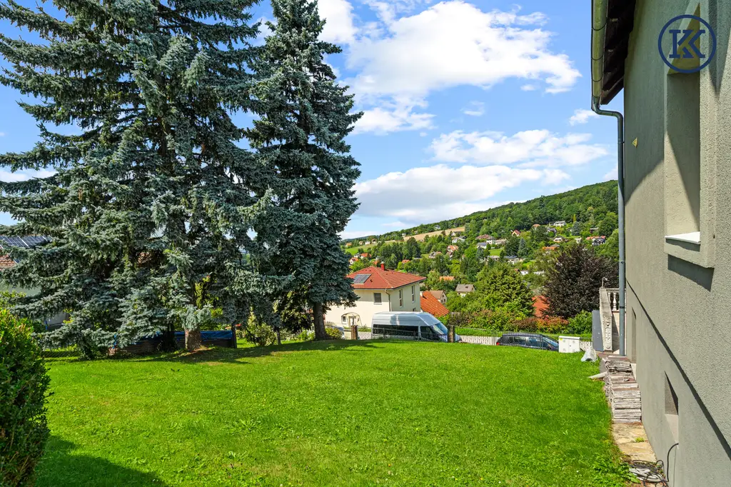 Vielseitiges Wohnhaus mit Garten, Pool & Ausblick – Ruhelage in Eichgraben