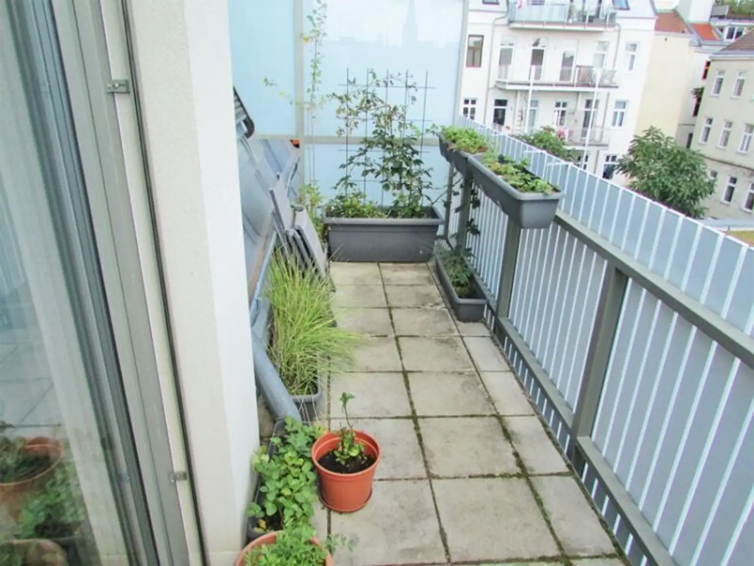 Gepflegte Dachgeschoßwohnung nahe Wilhelminenberg