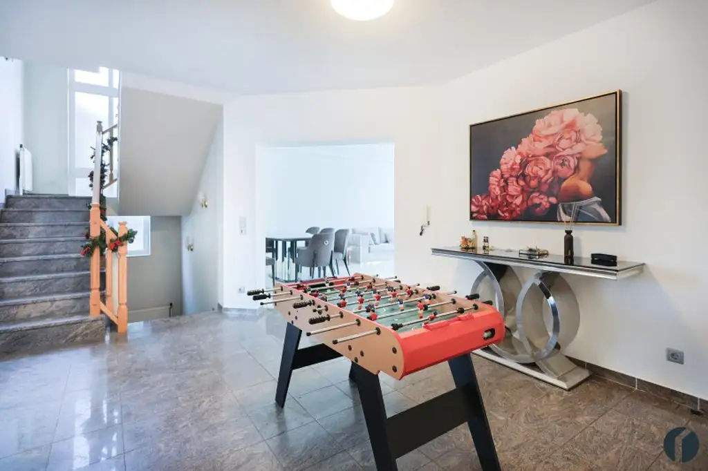 Großes Einfamilienhaus mit Pool Nähe Tulln