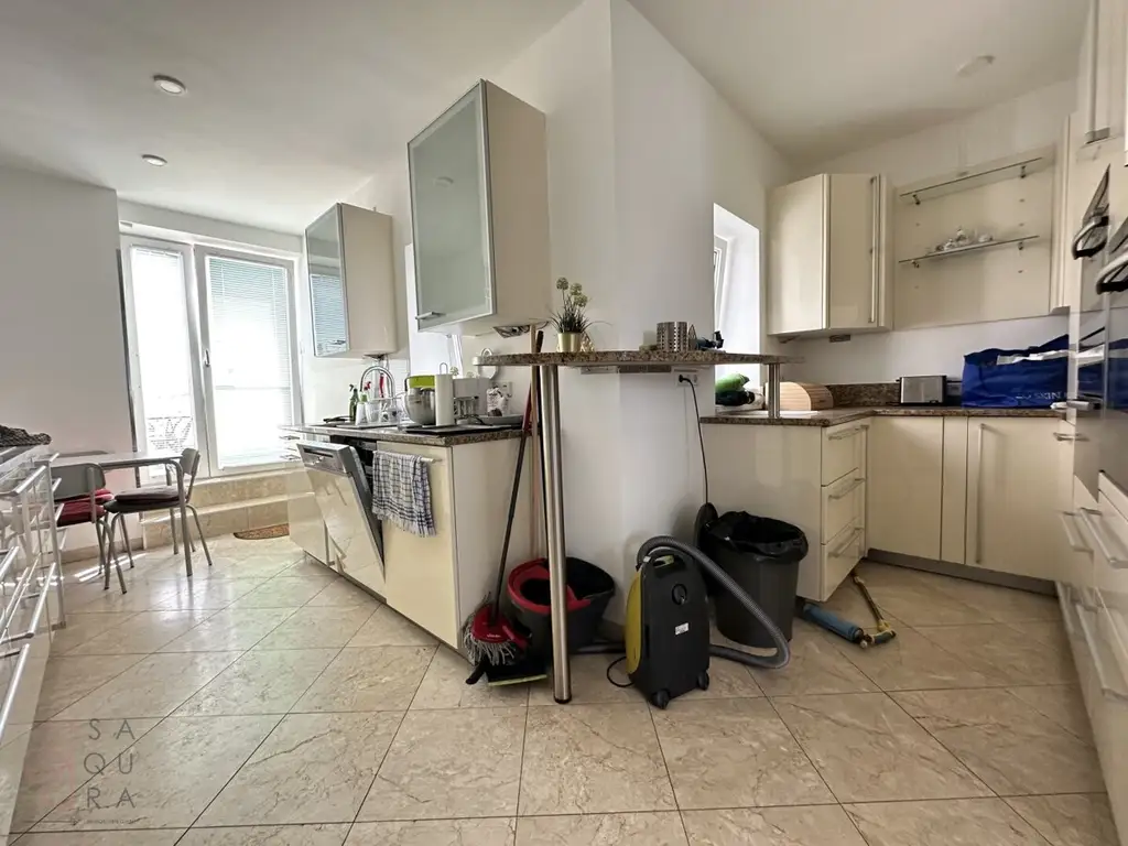 PANORAMA-DACHTERRASSE - EXKLUSIVE DACHGESCHOSSWOHNUNG AUF ZWEI EBENEN