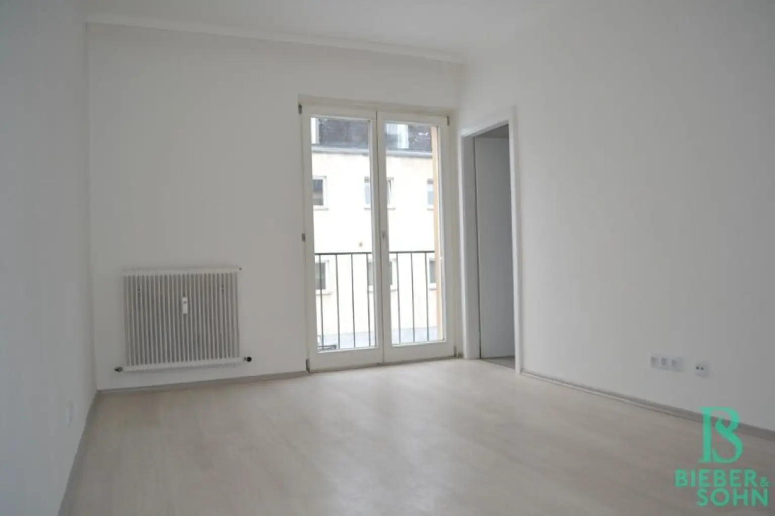 Wohnraum/Blick Küche