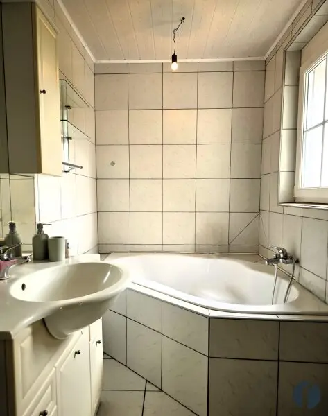 Schönes Siedlungshaus mit Naschgarten!