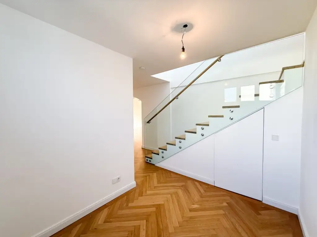 Exklusive 3-Zimmer-Dachgeschoßwohnung mit Klimaanlage und Dachterrasse – Kärntner Ring, 1010 Wien