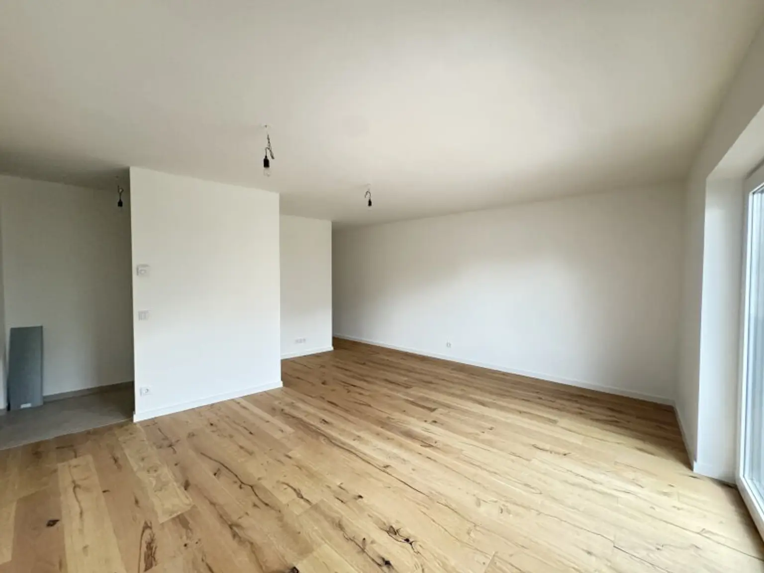 Ihre moderne neue Traumwohnung in einer naturnahen Lage! Ab sofort verfügbar!