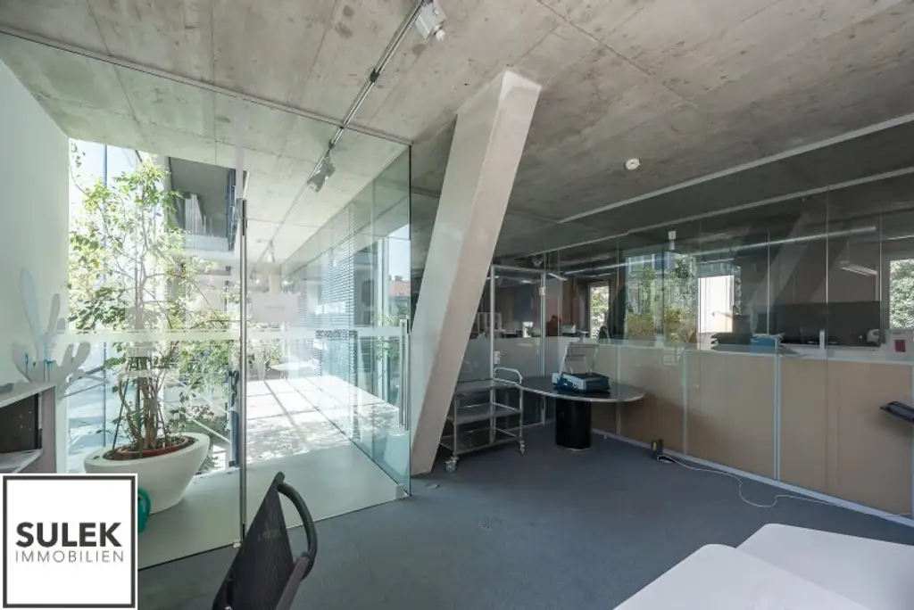 Modernes, kleines Büro mit Top-Anbindung nahe U4/U6 Längenfeldgasse