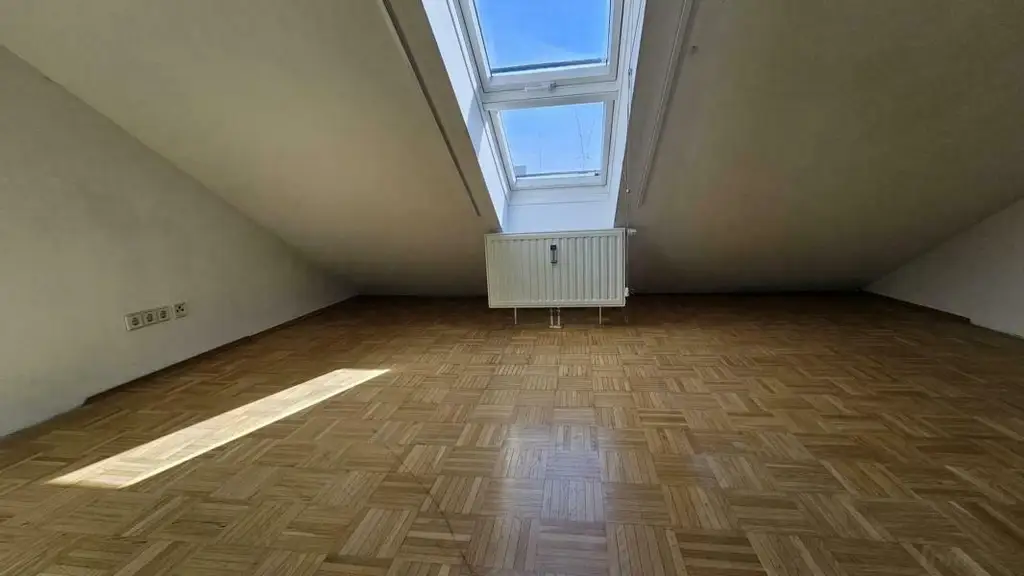***Elegante DG-Maisonette ** 2 Innenhofbalkone ** Trendviertel Graz-Lend ** moderne Citywohnung ** für Paare & Studenten & Anleger ***