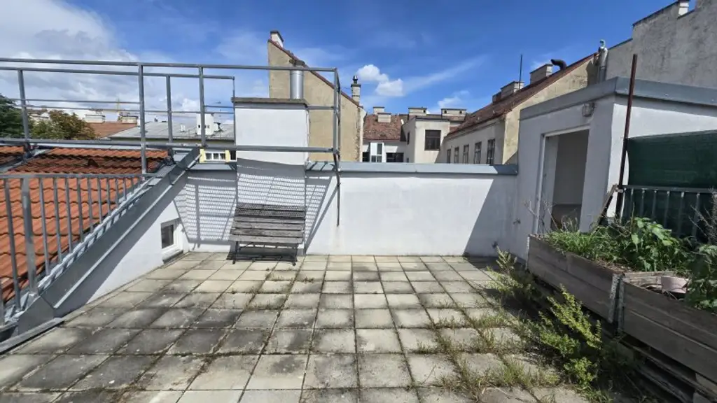 Schöne 4 Zimmer Wohnung mit Terrasse. Nähe Mariahilfer Straße