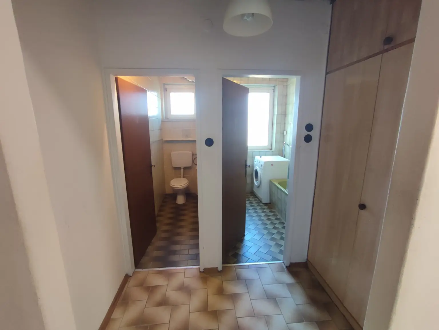 Bad und Toilette