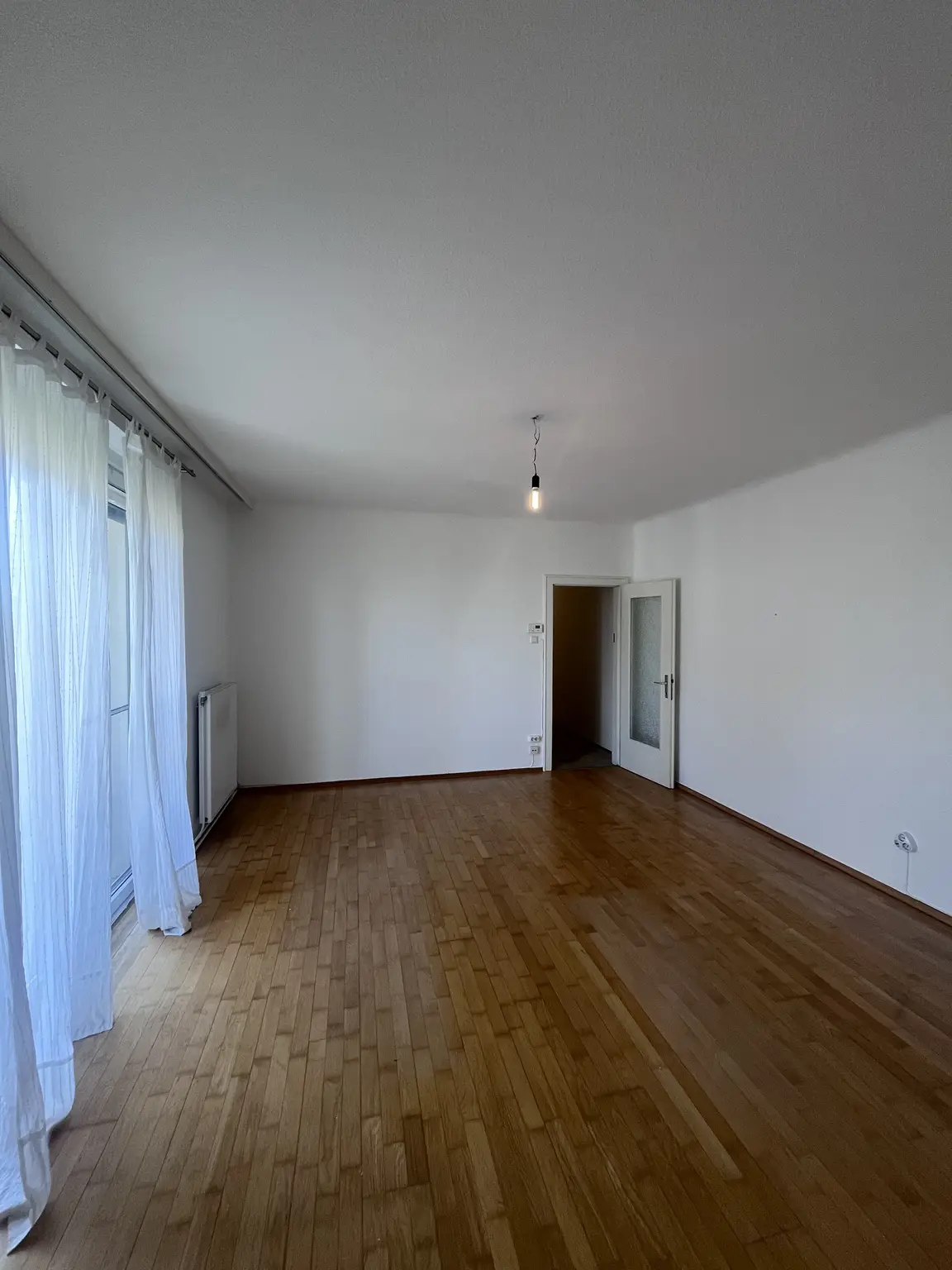 Helle 2-Zimmer-Mietwohnung mit Loggia