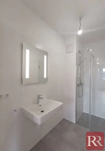 Moderne 4-Zimmer-Wohnung mit großer Terrasse