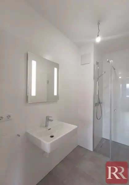 Moderne 4-Zimmer-Wohnung mit großer Terrasse