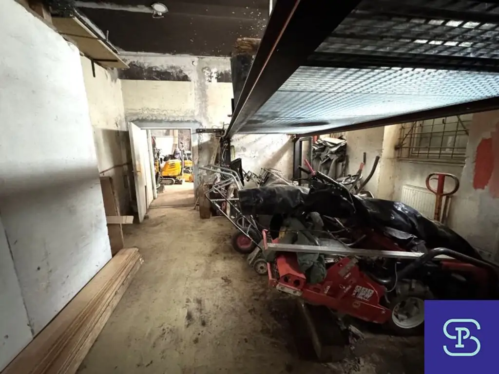 Betriebsobjekt 435m² mit Einfahrt Nähe Linzer Straße - 1140 Wien