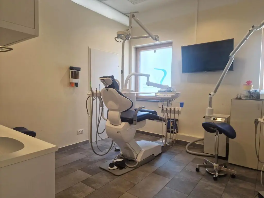 Geschäftslokal, Praxis/Ordination oder Büro im Herzen von Moosbrunn