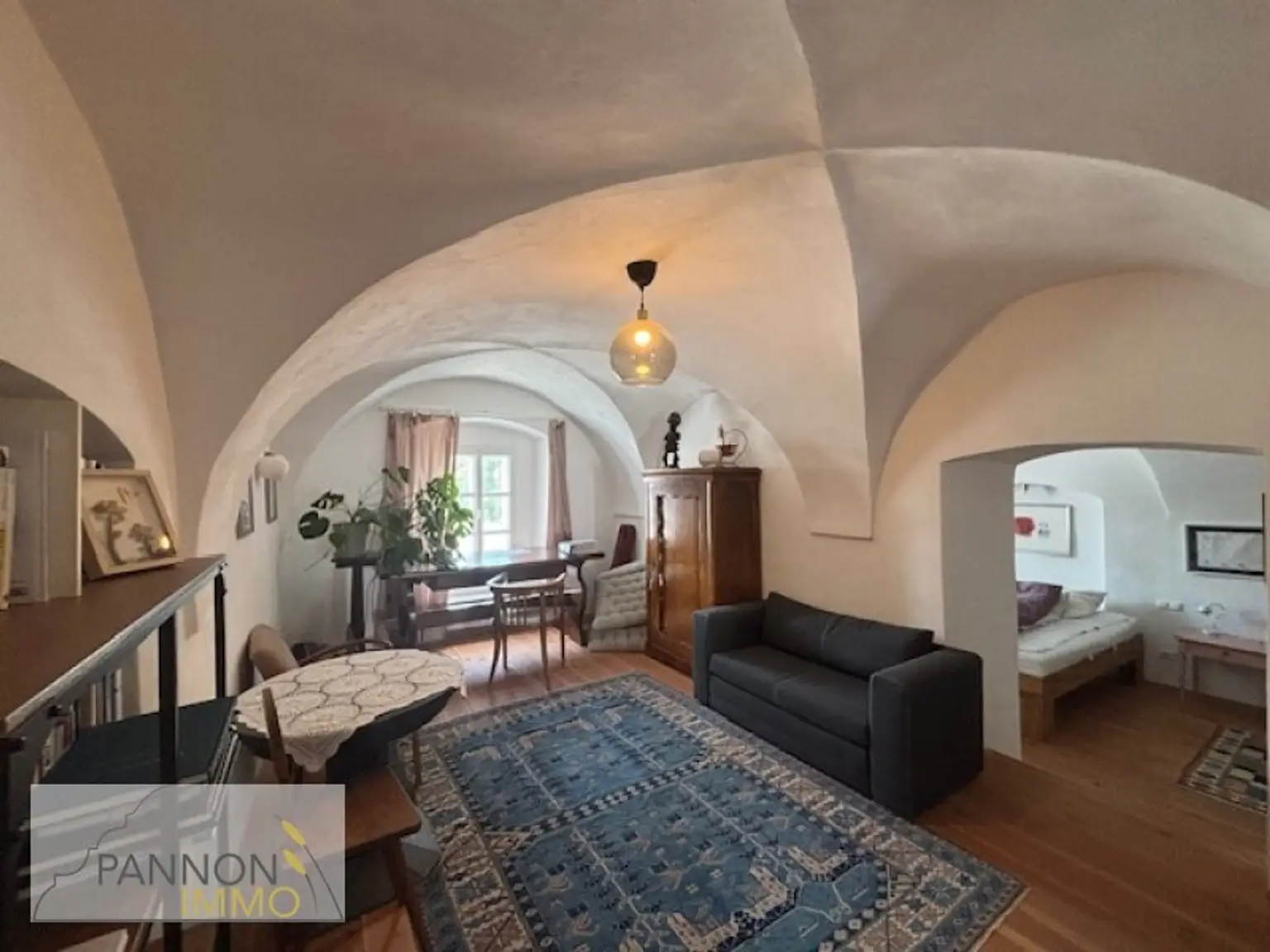 Breitenbrunn - historische (16.Jhd.), neu sanierte Wohnung samt Nebengebäuden und Garten im Ortszentrum