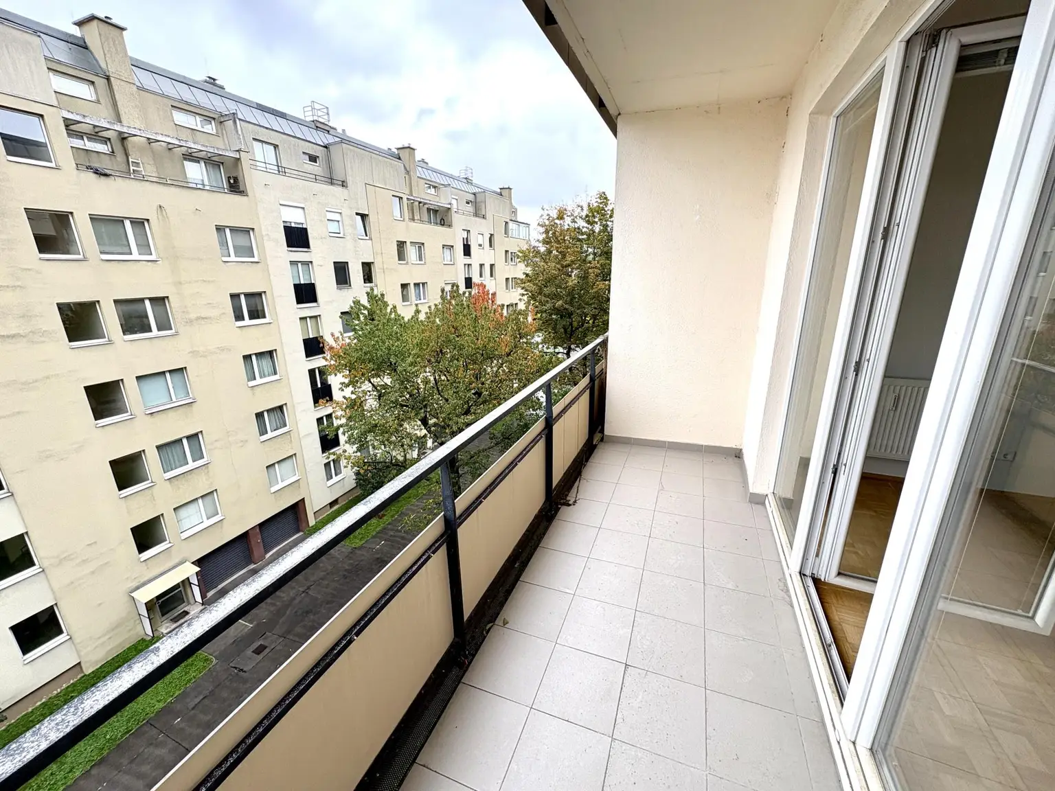 Helle, sanierte 3-Zimmer-Wohnung mit Loggia im 4. Lift-Stock – 1030 Wien