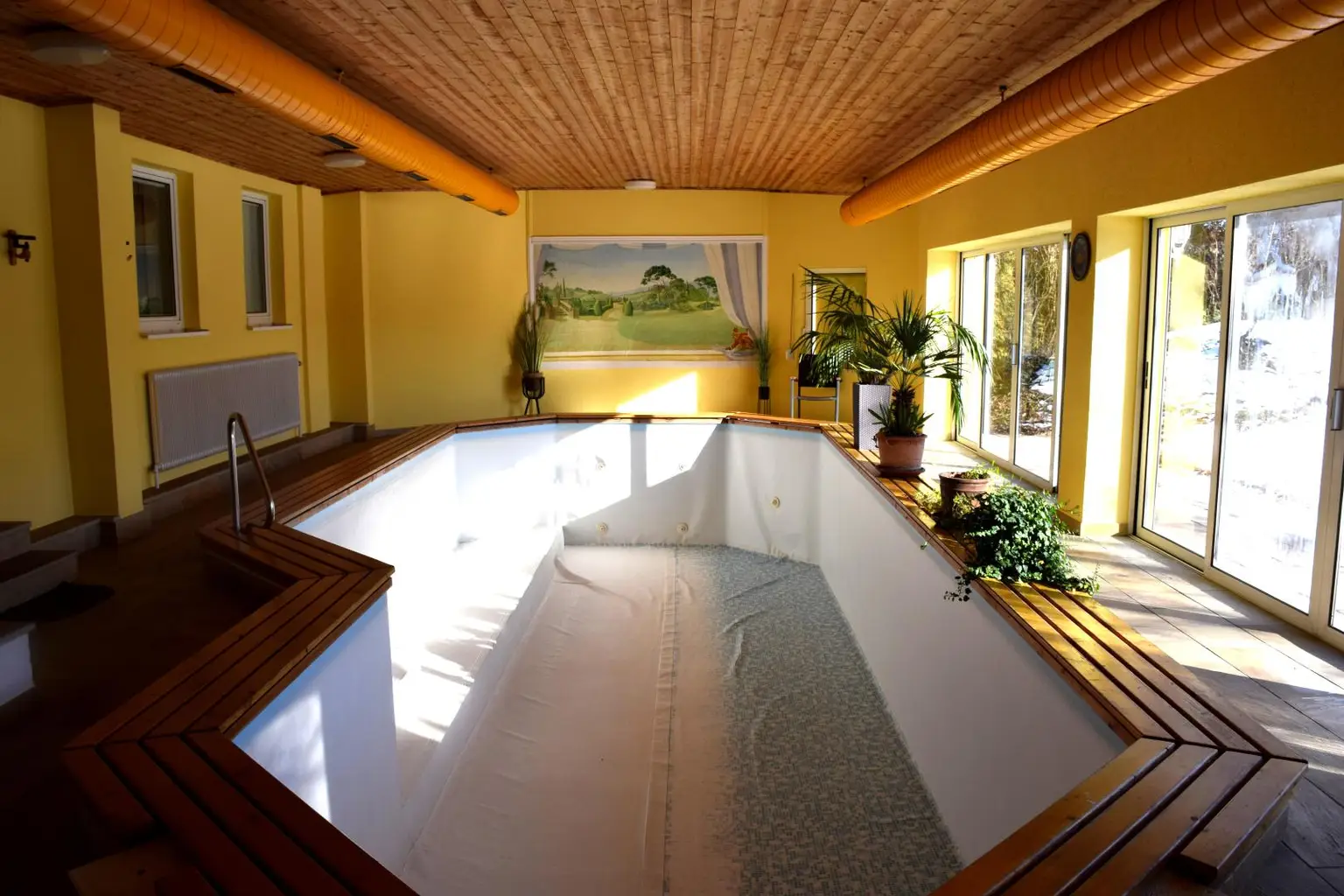 Wintergarten Massiv mit Pool 30m²